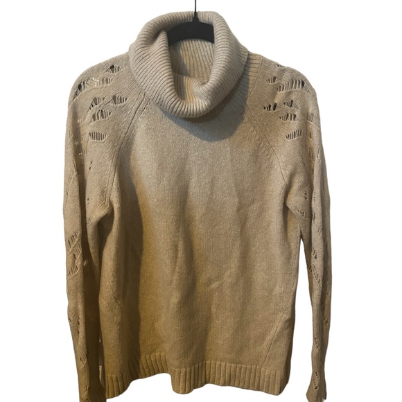 Vince Tan Wool/Camel Blend Turtleneck Size Large Sweater. - Picture 6 of 6